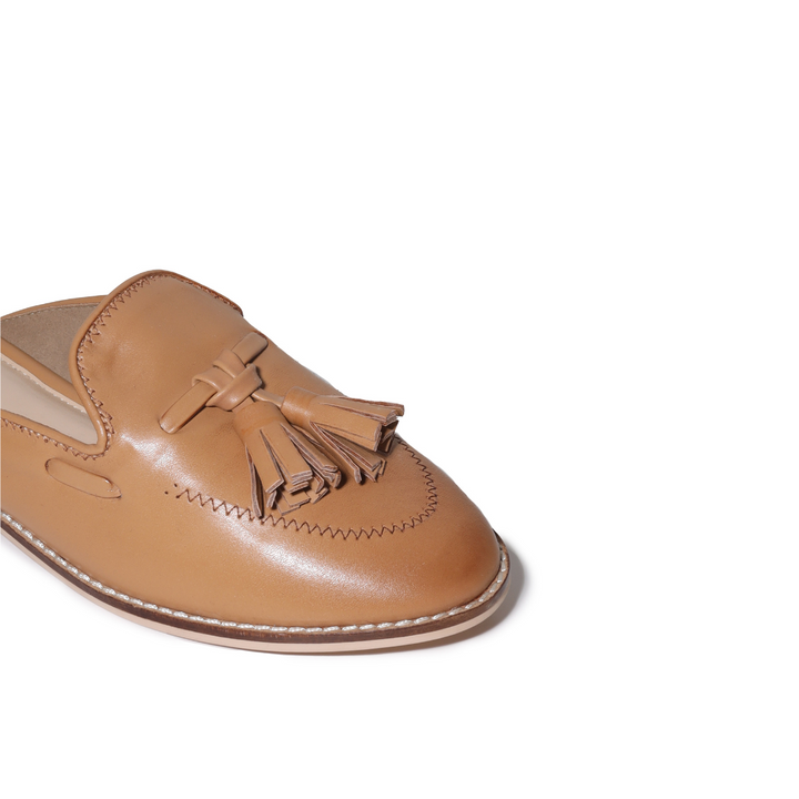 Oxfordam Beige Tassel