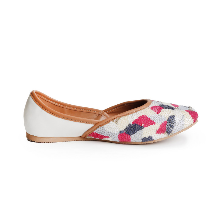 Ava Sequin Juttis